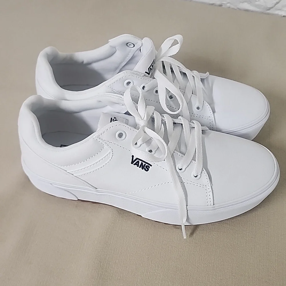 Van's Seldan platform lace-up style canvas white women's 9.5 shoes. - Picture 4 of 6